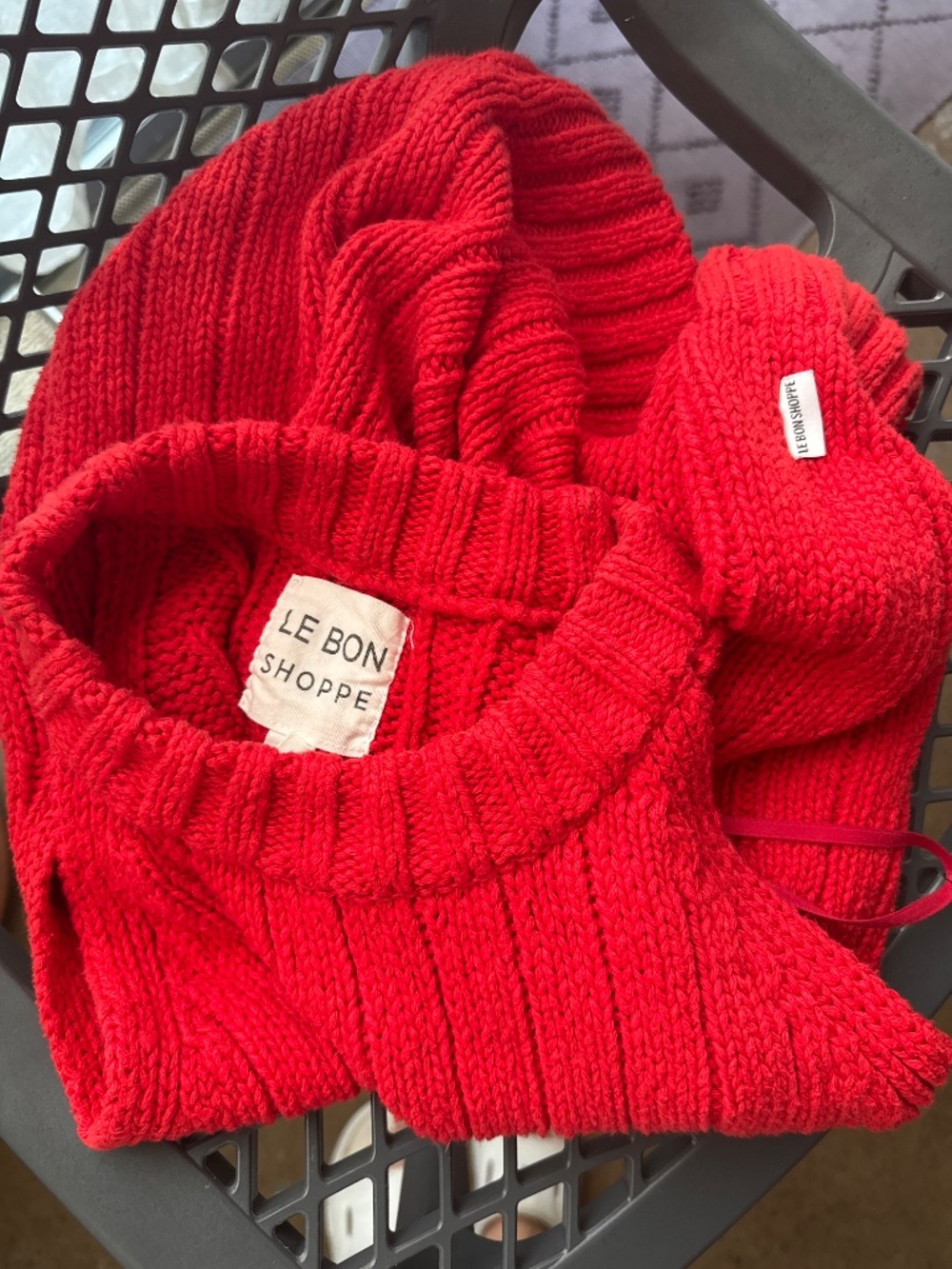 Red Ribbed Knit Tank Top - Picture 4 of 5